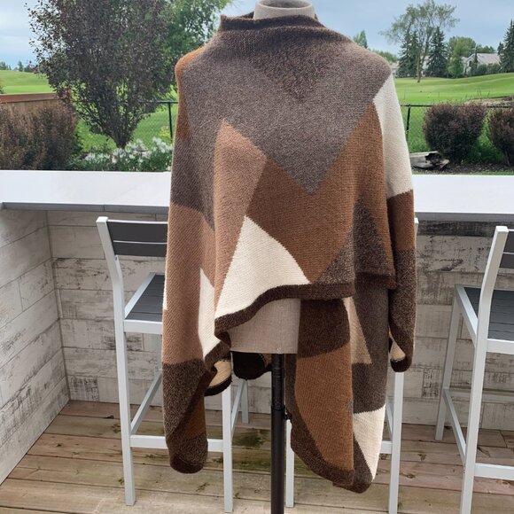 Hand Knit Lagenlook Boho Heavyweight Wool Knit Wrap Cardigan Sweater - Picture 3 of 14